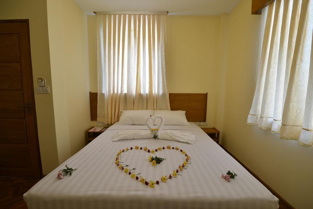 Northern Breeze Hotel Bagan Luaran gambar
