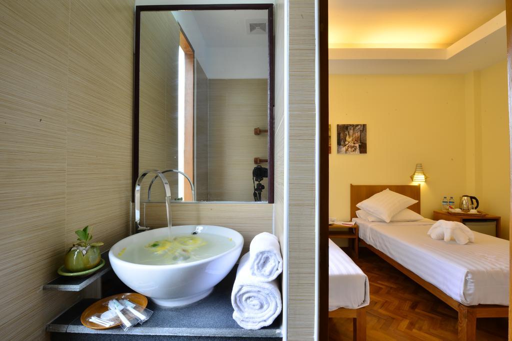 Northern Breeze Hotel Bagan Luaran gambar