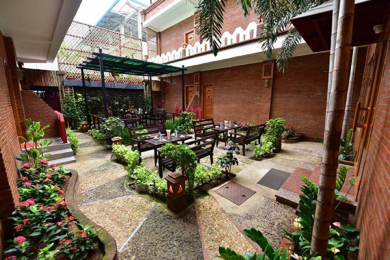 Northern Breeze Hotel Bagan Luaran gambar